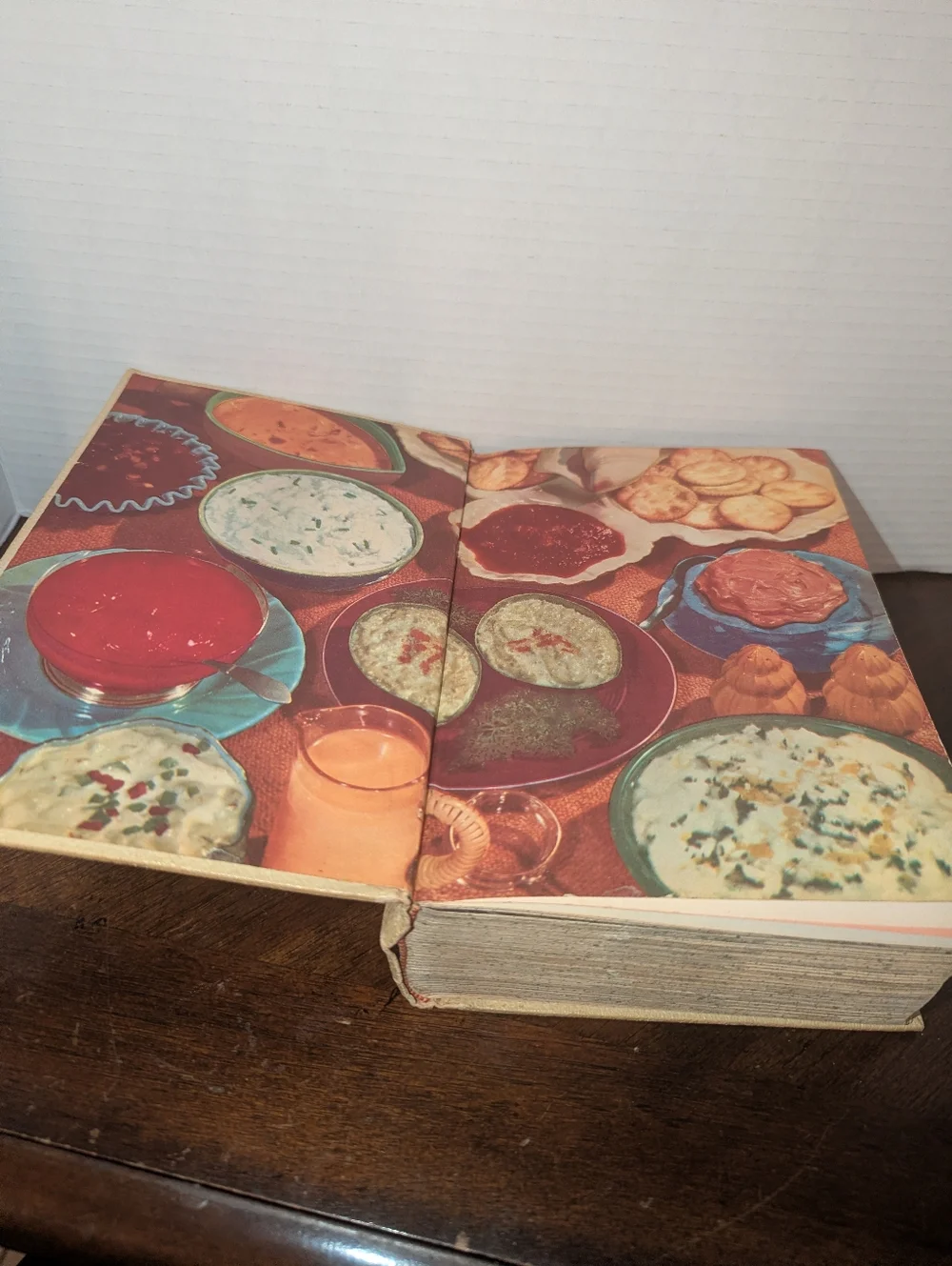 N/A vintage cookbook